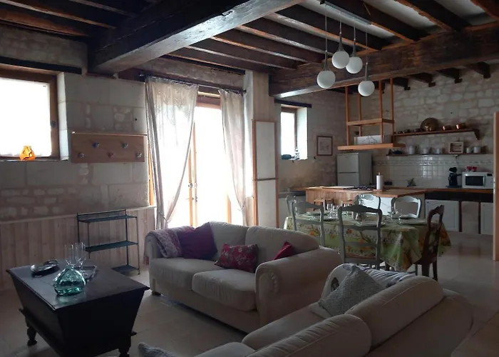 Le Prieure Holiday home Raslay